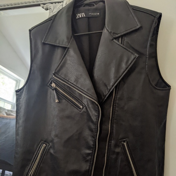 【新品!!】ZARA Oversized Riders Vest S-M BLK Zara | Jackets & Coats | Oversized Zara Faux Leather Moto Zip Up